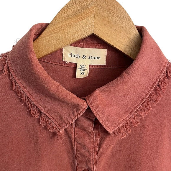 Anthropologie Cloth & Stone Ruffle Hem Button-Down Top Size XS - Picture 3 of 7